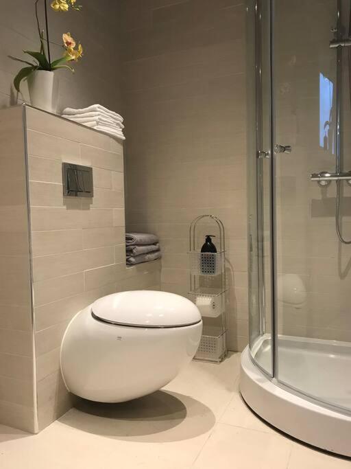 Topp Moderne Suite. Larvik Luaran gambar