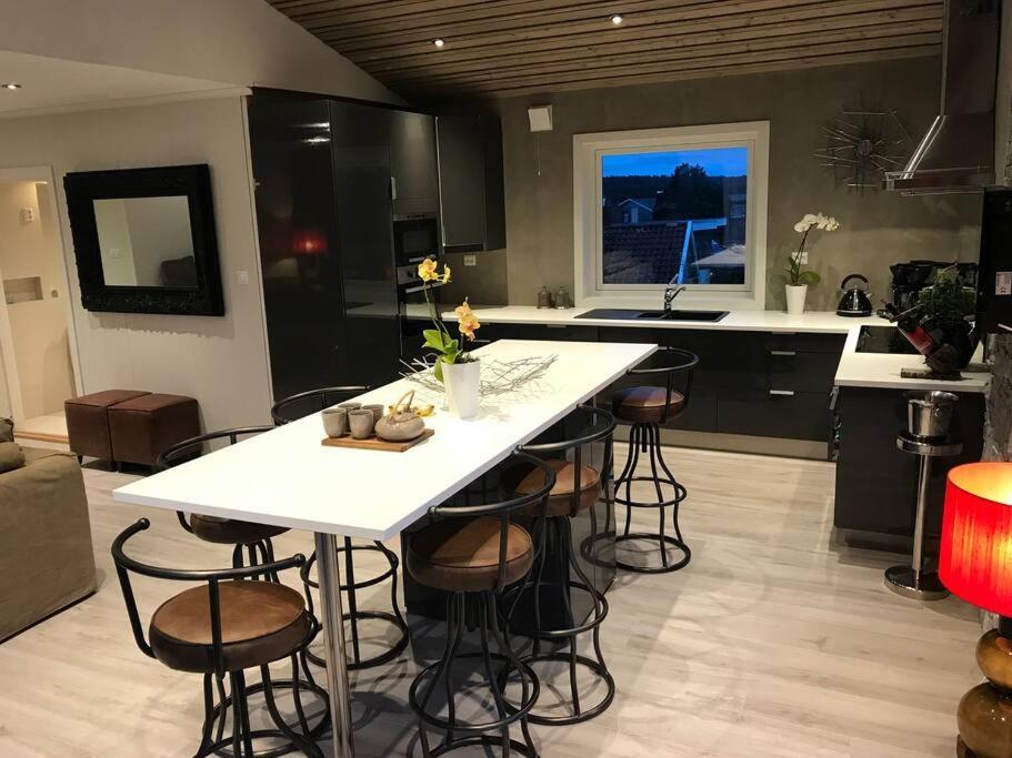 Topp Moderne Suite. Larvik Luaran gambar